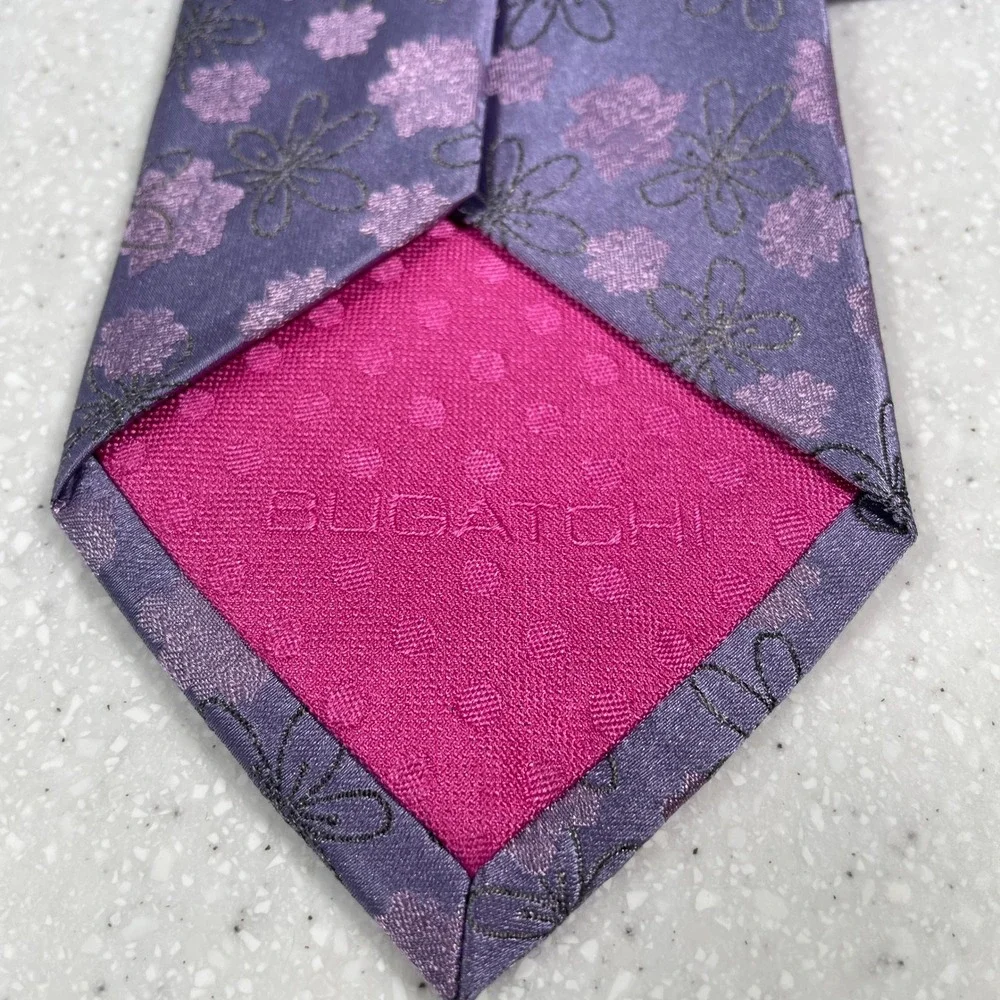 Bugatchi Mens Purple Floral 100% Silk Necktie Made in Italy Lavender Flower Tie